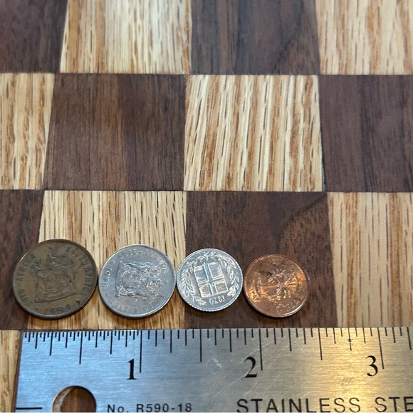 Unique Various Coin Bundle of 4 qty of coins - Nice Little group for a collector - Picture 5 of 14